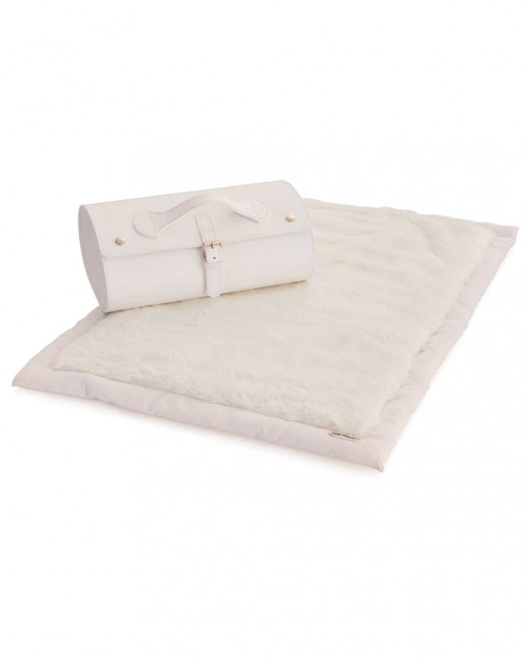Luxury Travel Blanket for Dogs - Buy Now