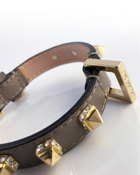 Luxury leather collars